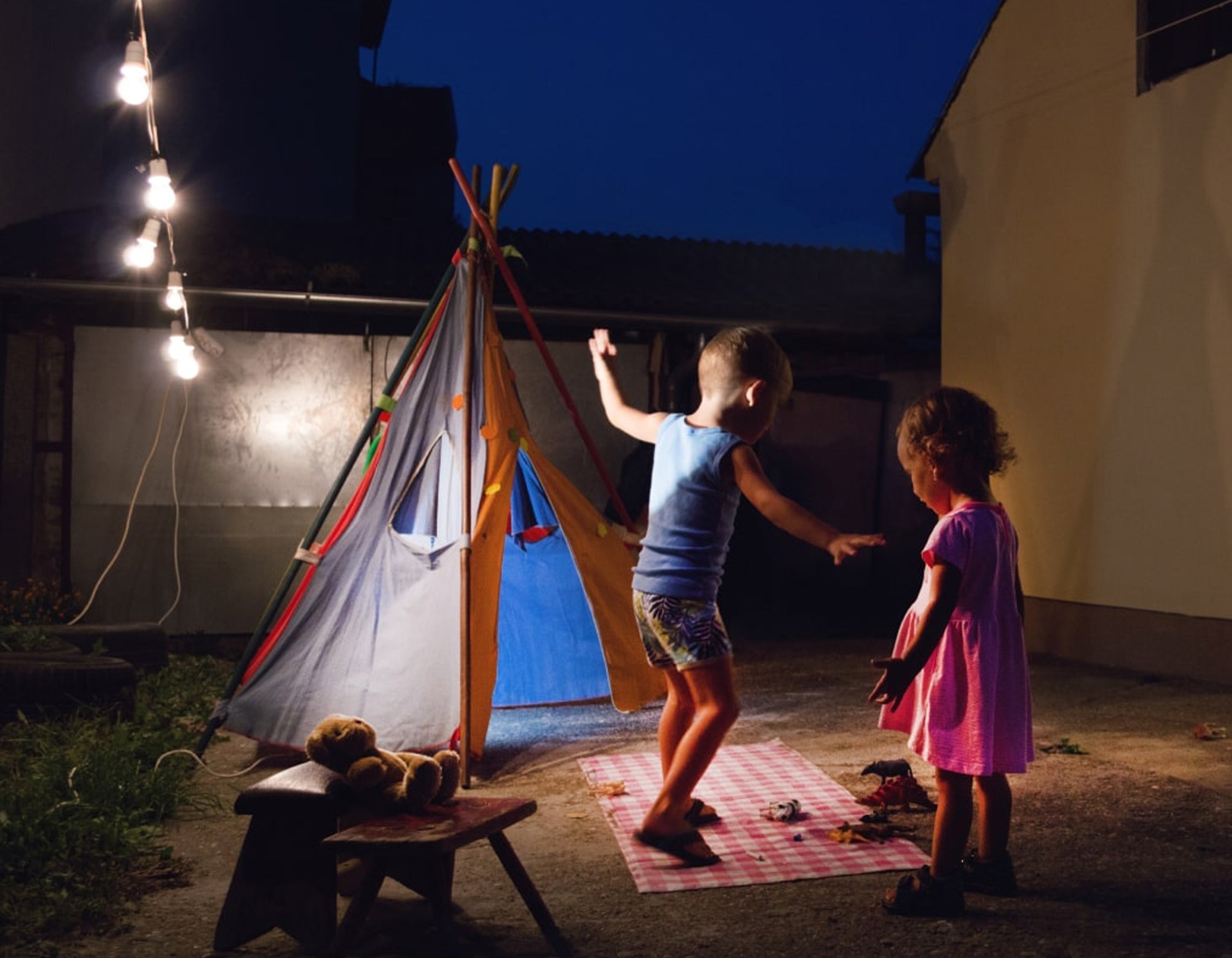 See details in the dark with Color Night Vision.